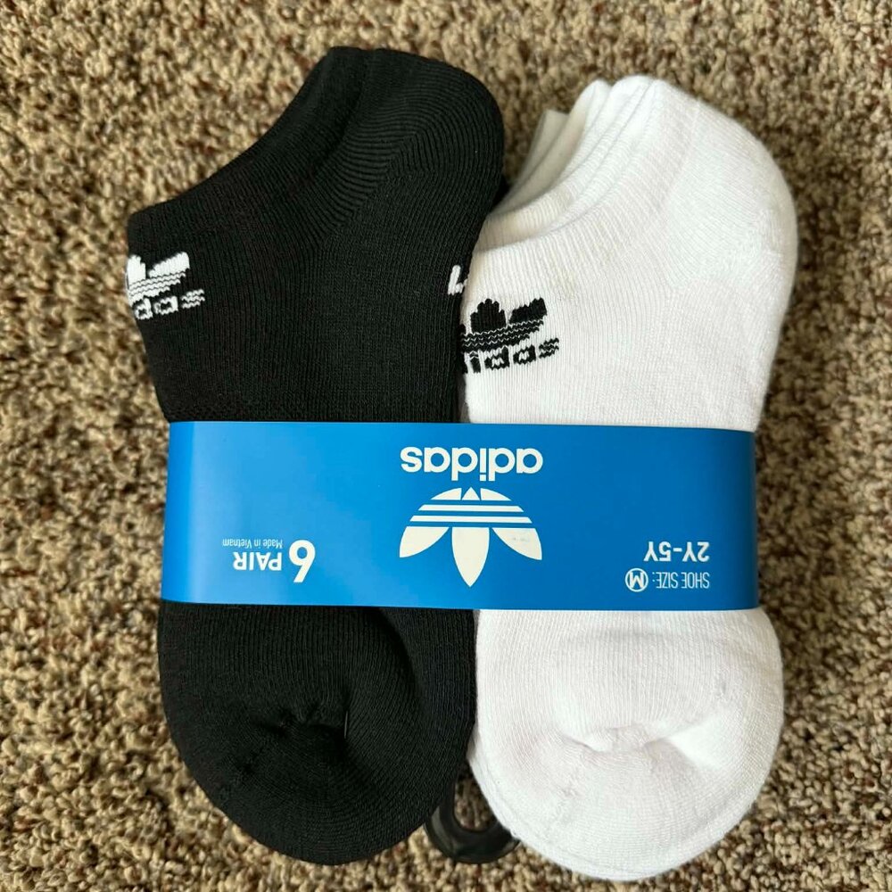 Adidas No Show Kids Socks - Size 2Y - 5Y - Brand new